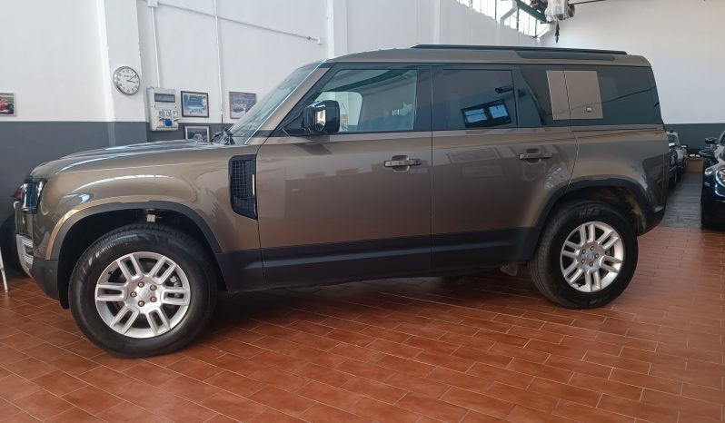 Land Rover Defender 110 3.0d i6 mhev SE awd 200cv 7 POSTI / GANCIO TRAINO completo