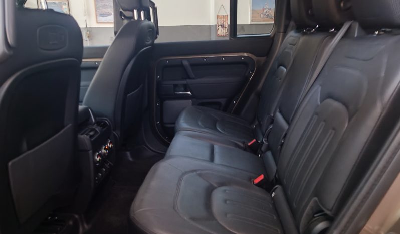 Land Rover Defender 110 3.0d i6 mhev SE awd 200cv 7 POSTI / GANCIO TRAINO completo